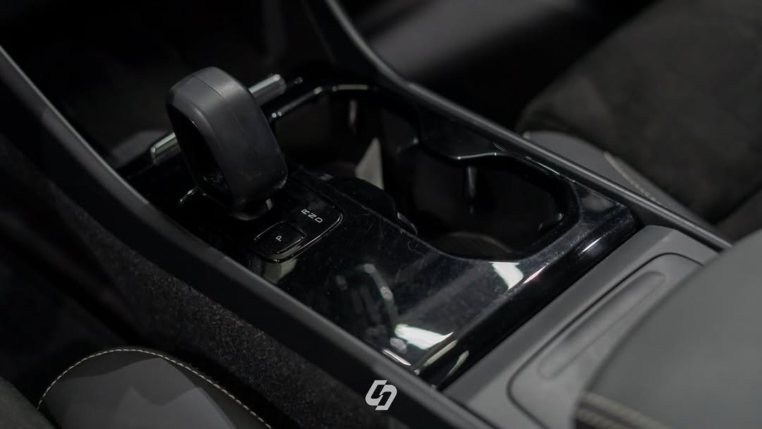 VOLVO XC40 RECHARGE - Imagem 8