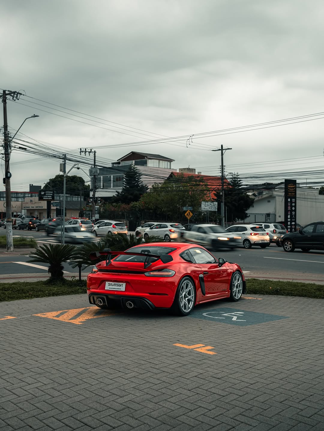 PORSCHE 718 GT4RS - Imagem 12