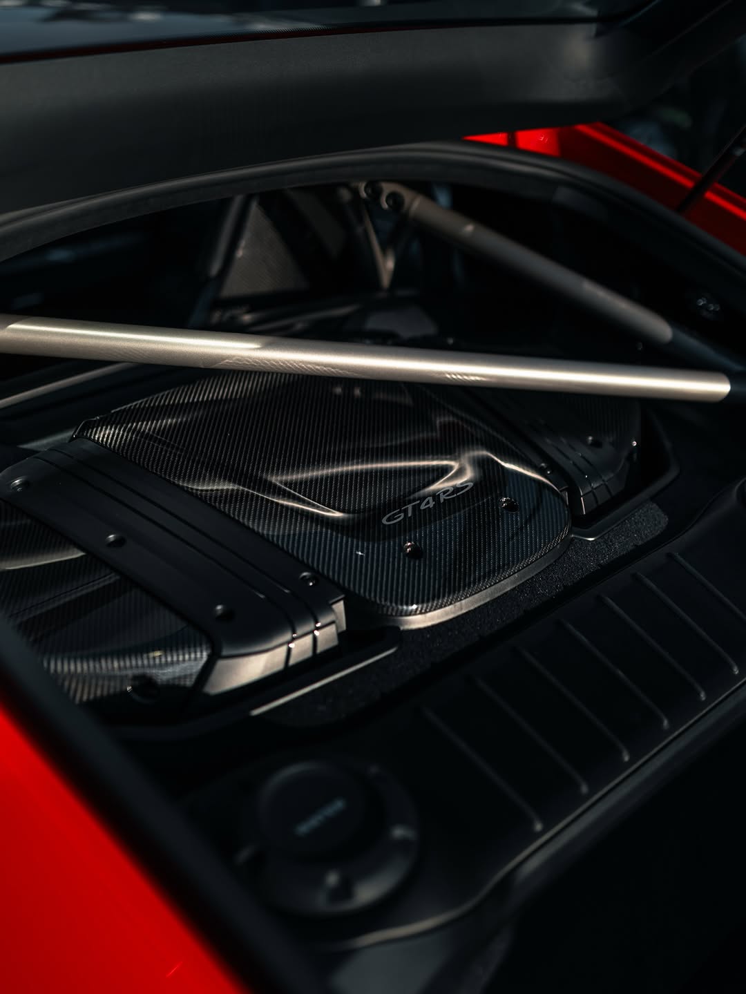 PORSCHE 718 GT4RS - Imagem 17