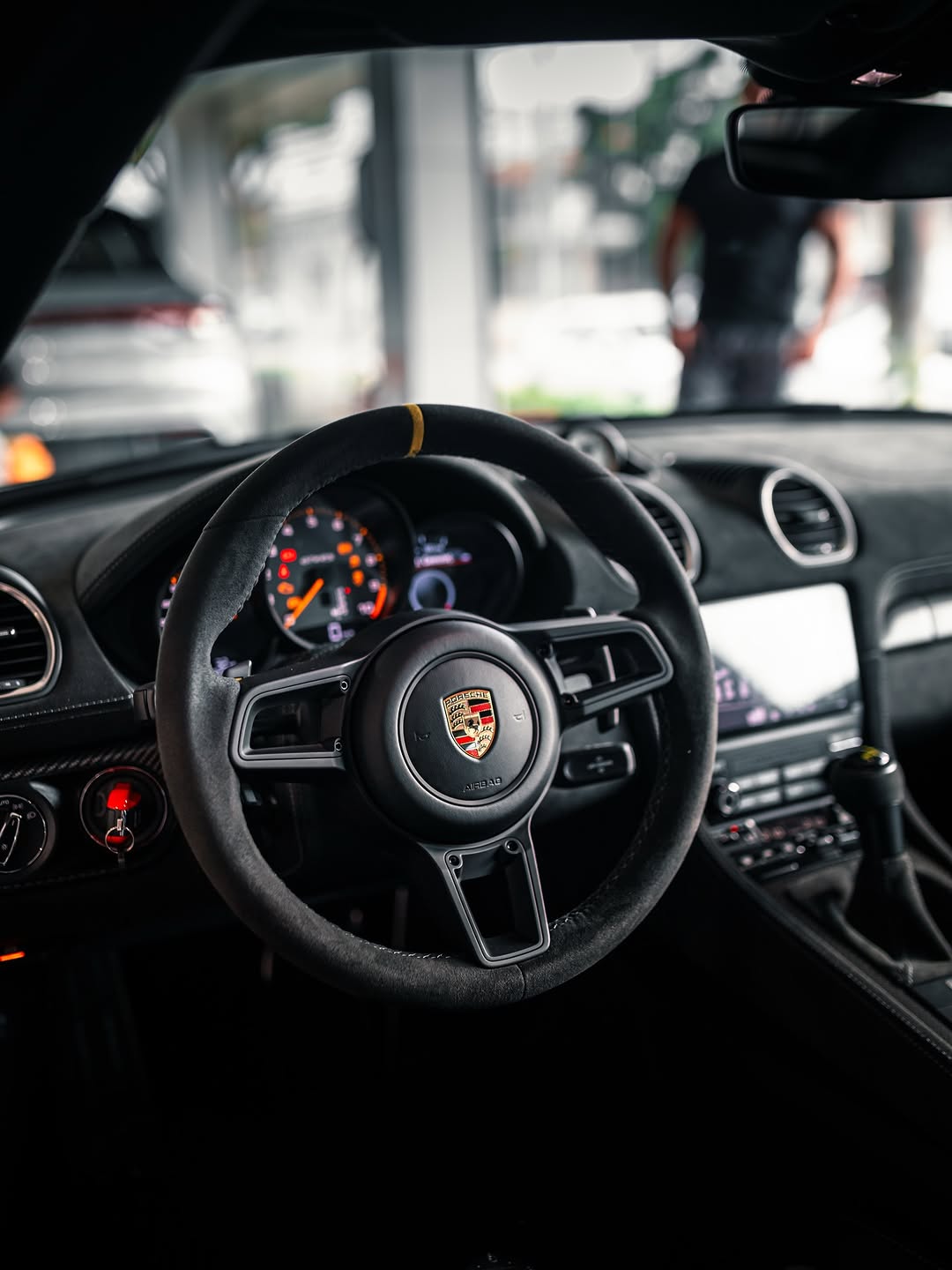 PORSCHE 718 GT4RS - Imagem 5
