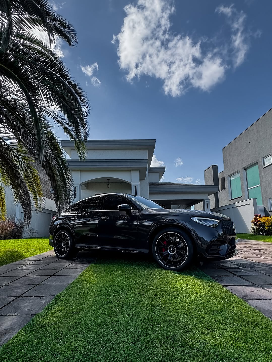 MERCEDES-BENZ GLC 63 S AMG COUPÉ - Imagem 3