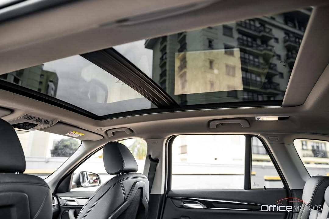 BMW X1 SDRIVE20I XLINE - Imagem 7