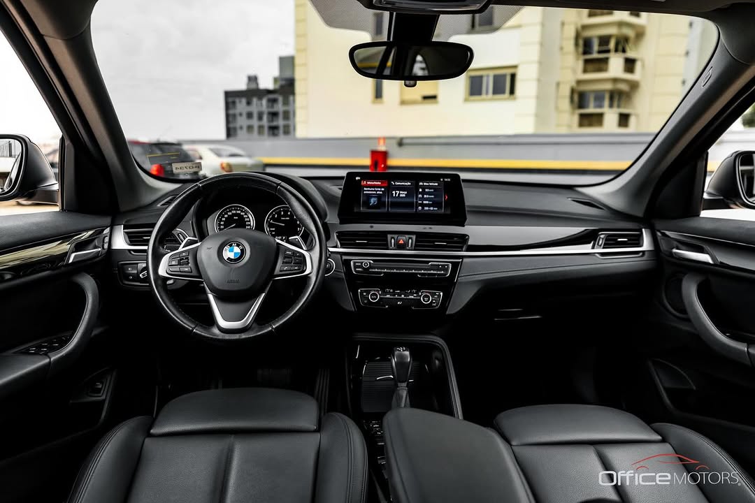 BMW X1 SDRIVE20I XLINE - Imagem 8