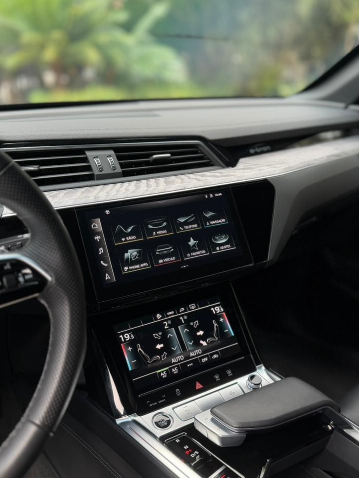 AUDI E-TRON PERFORMANCE BLACK QUATTRO - Imagem 5