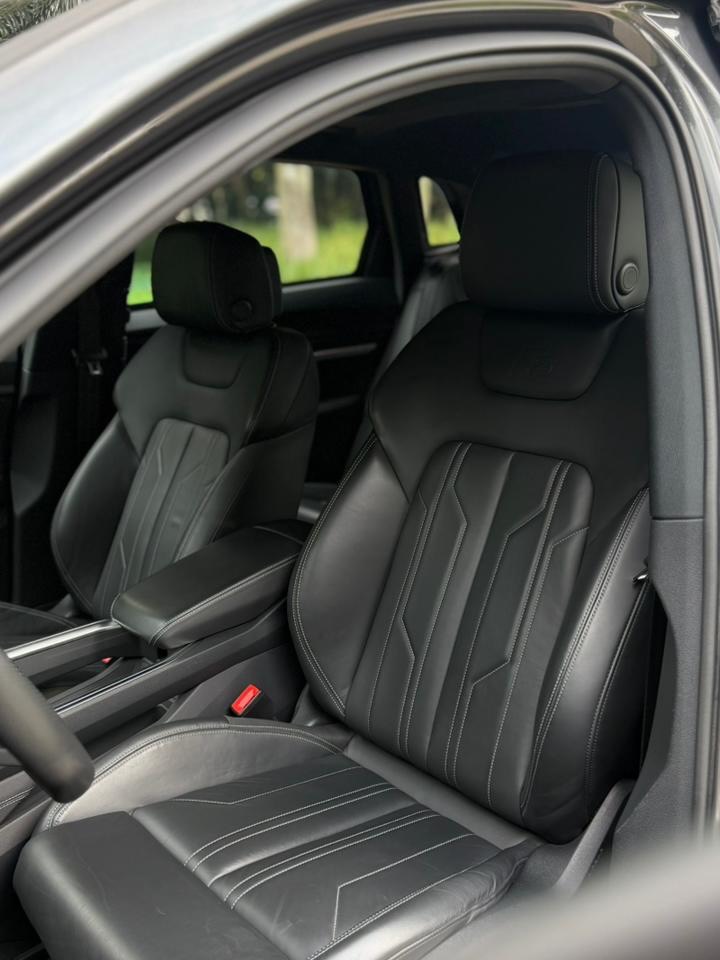 AUDI E-TRON PERFORMANCE BLACK QUATTRO - Imagem 6