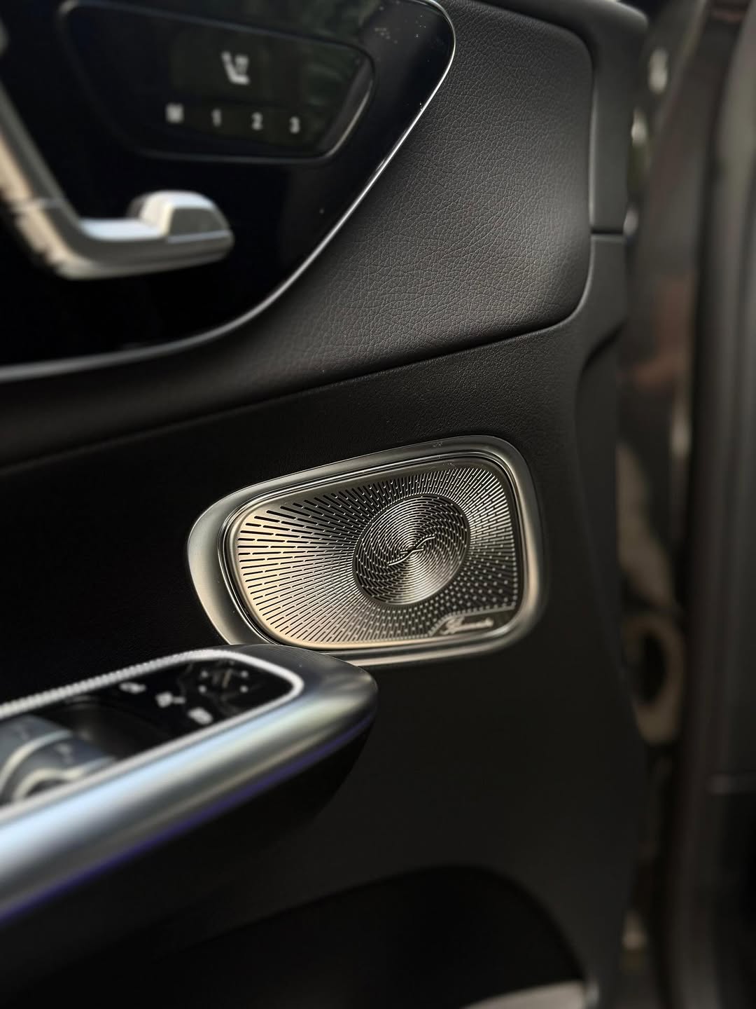 MERCEDES-BENZ GLC300 AMGLINE - Imagem 7