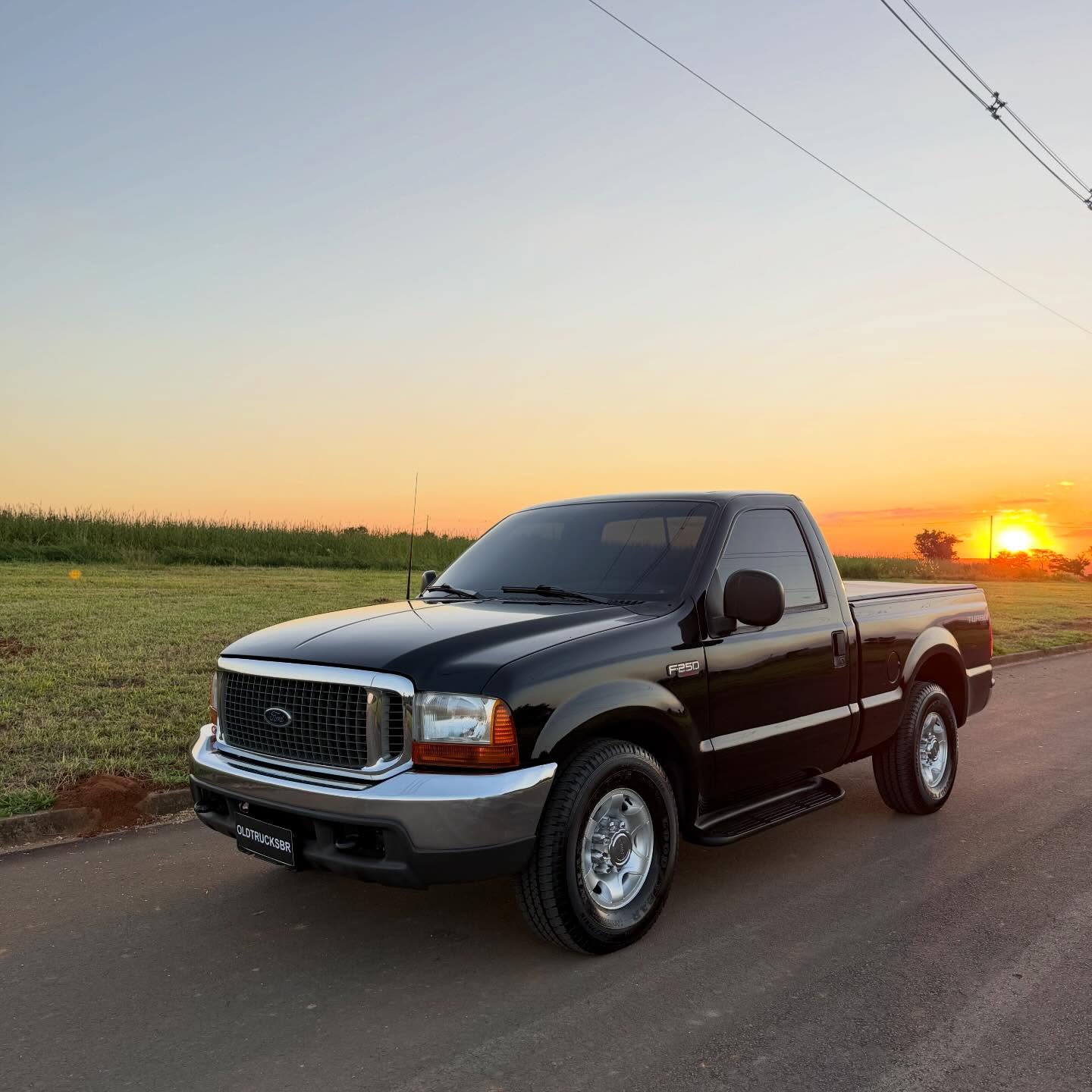 FORD F-250 XLT-L - Imagem 1