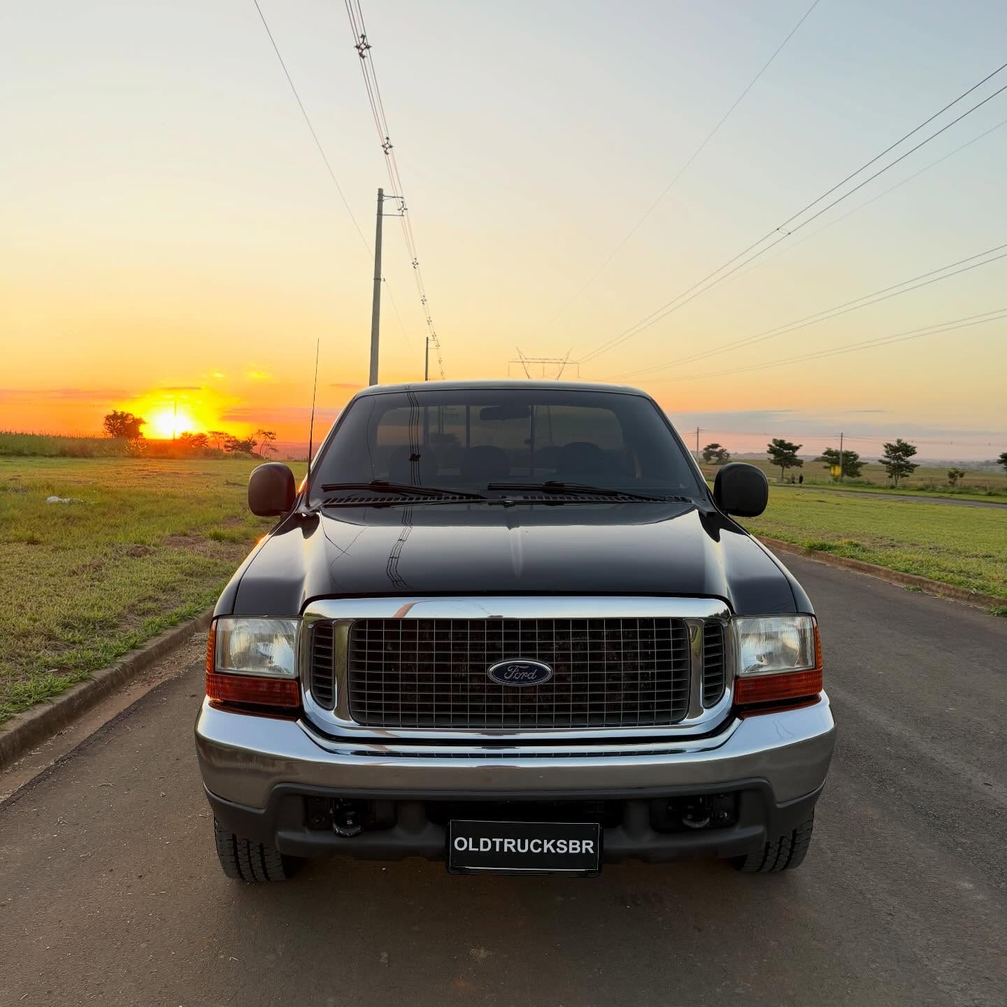 FORD F-250 XLT-L - Imagem 2