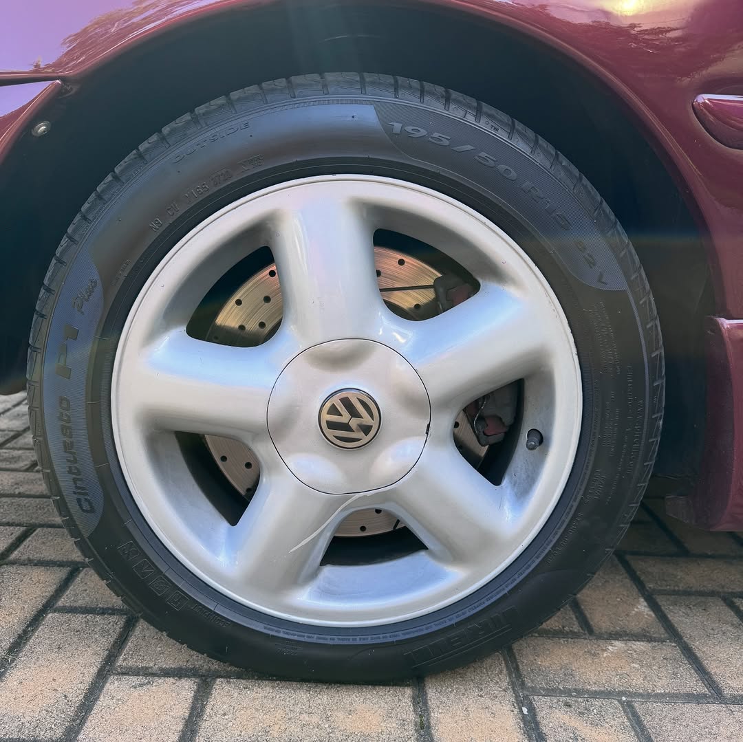 VOLKSWAGEN GOLF GTI - Imagem 5