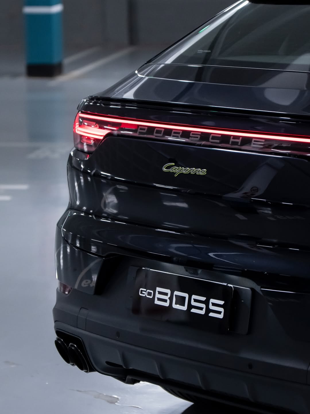 PORSCHE CAYENNE E-HYBRID - Imagem 2