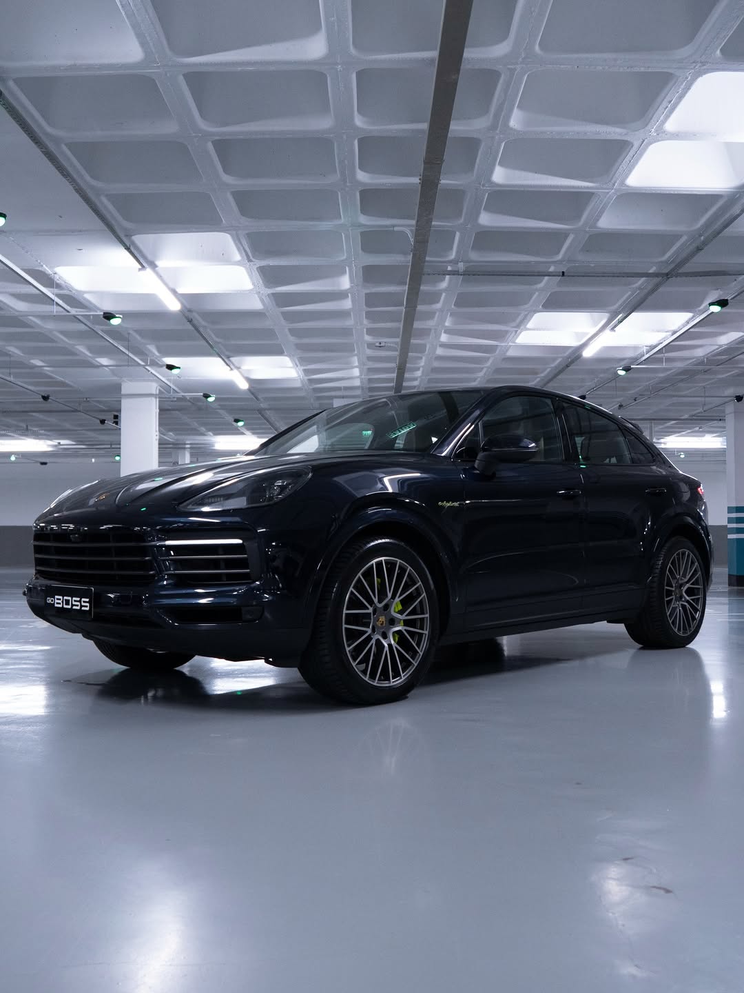 PORSCHE CAYENNE E-HYBRID - Imagem 3