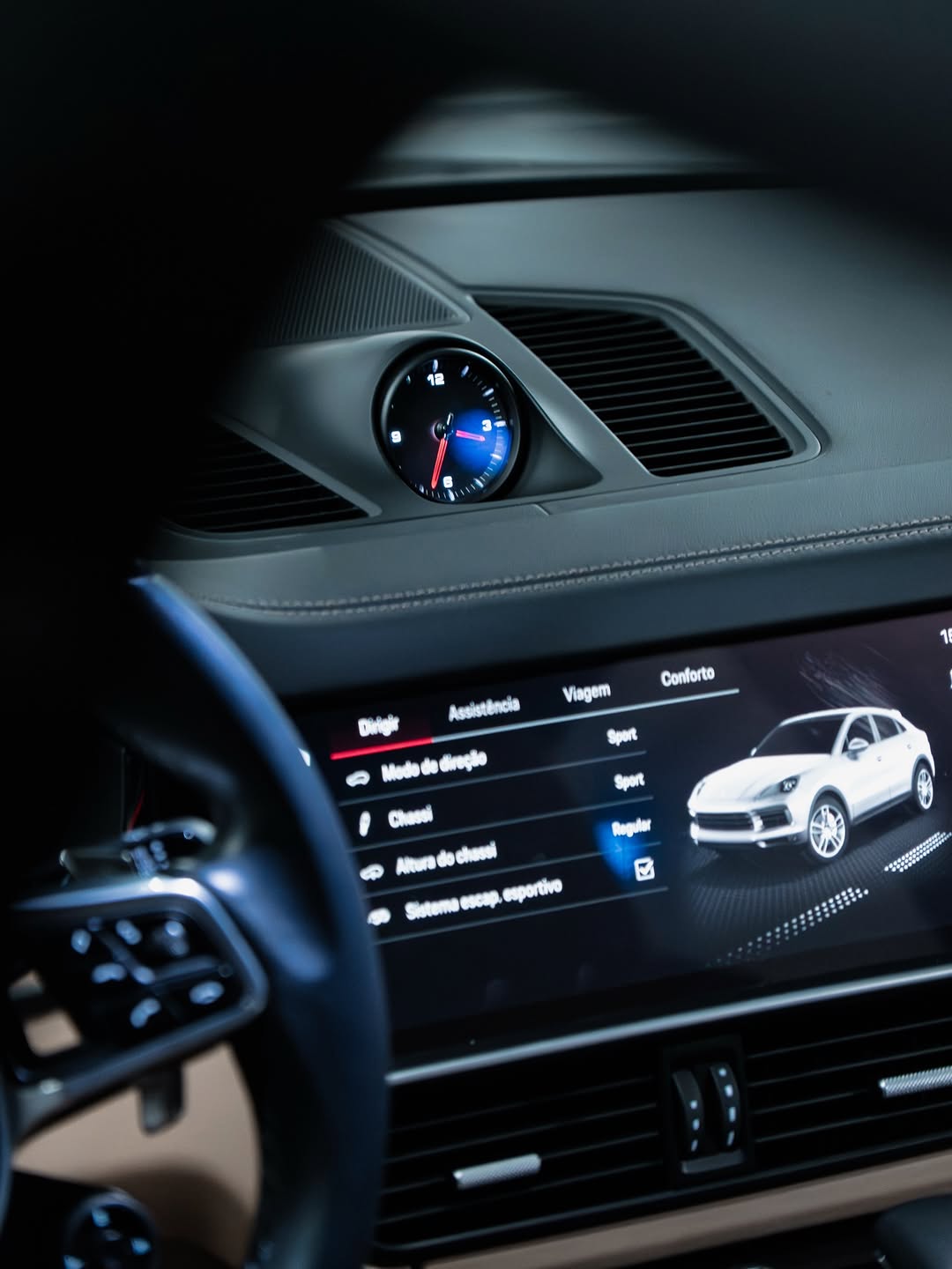 PORSCHE CAYENNE E-HYBRID - Imagem 8