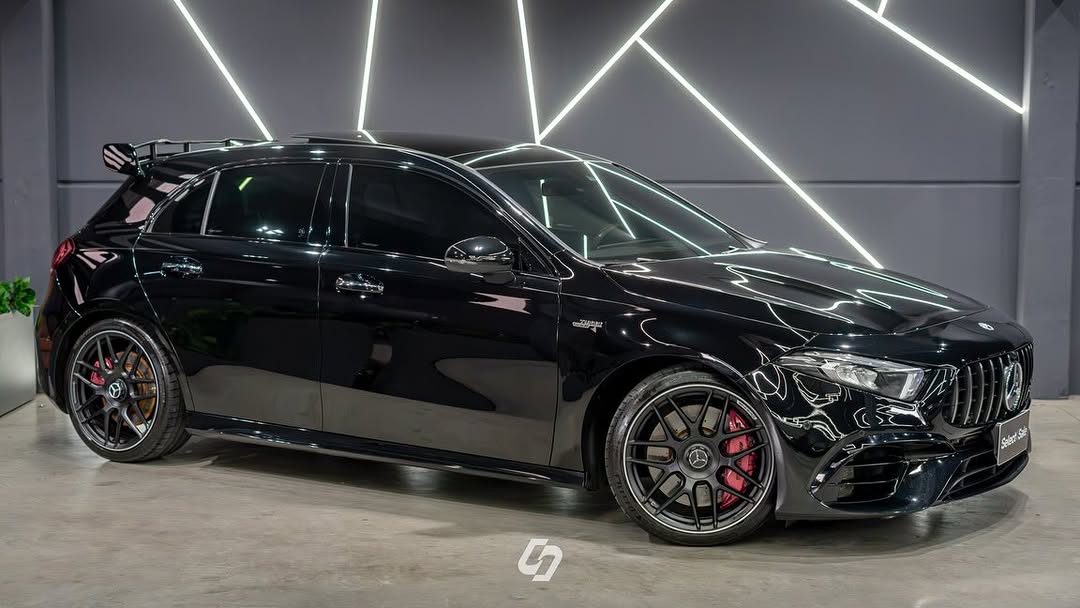 MERCEDES-BENZ A45 S - Imagem 2