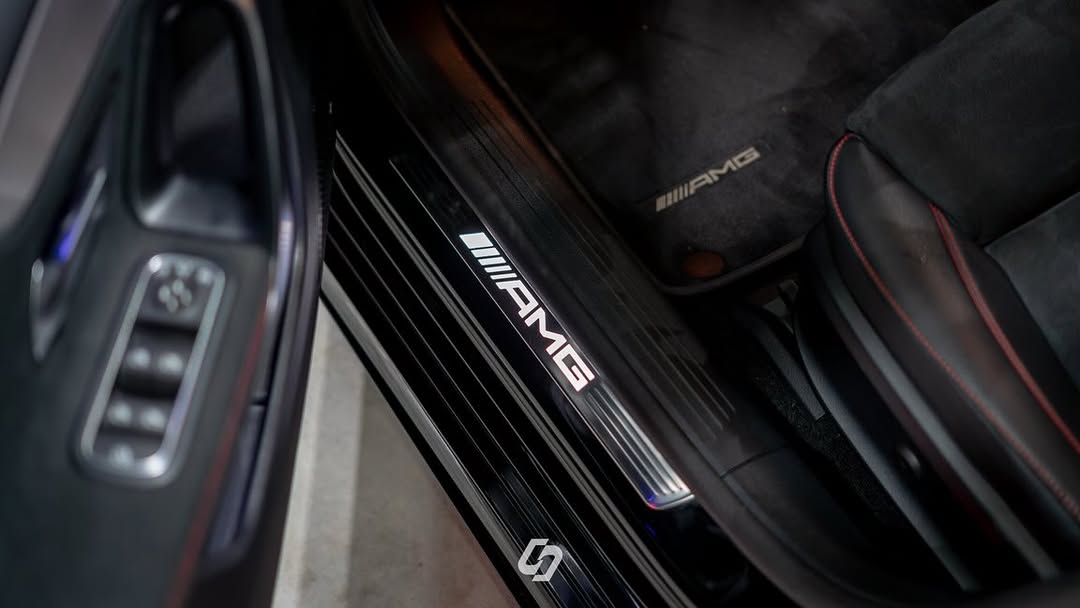 MERCEDES-BENZ A45 S - Imagem 12