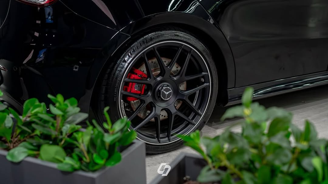 MERCEDES-BENZ A45 S - Imagem 13