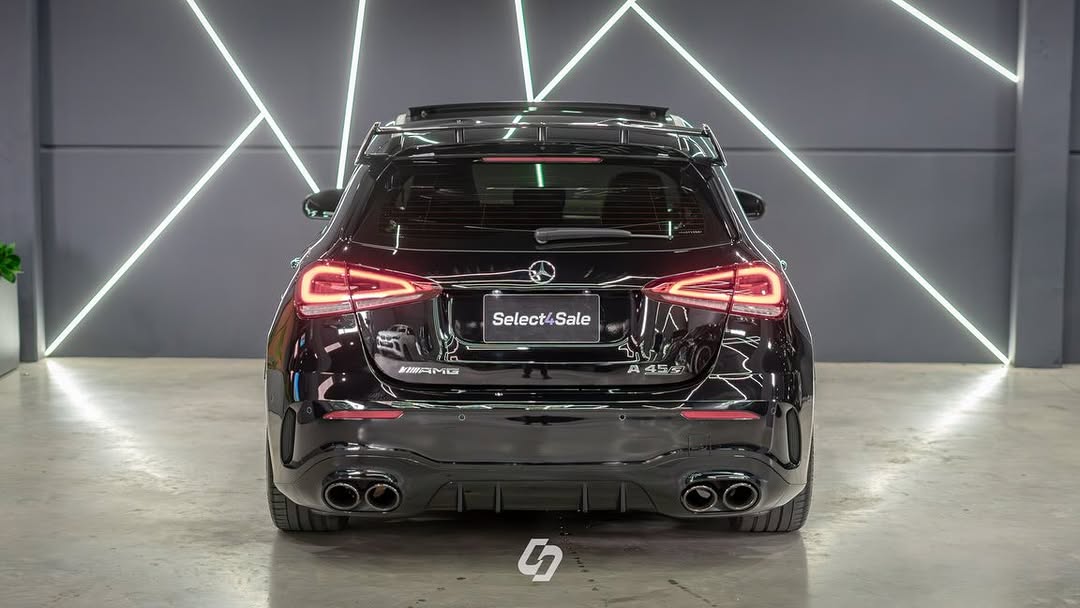 MERCEDES-BENZ A45 S - Imagem 7