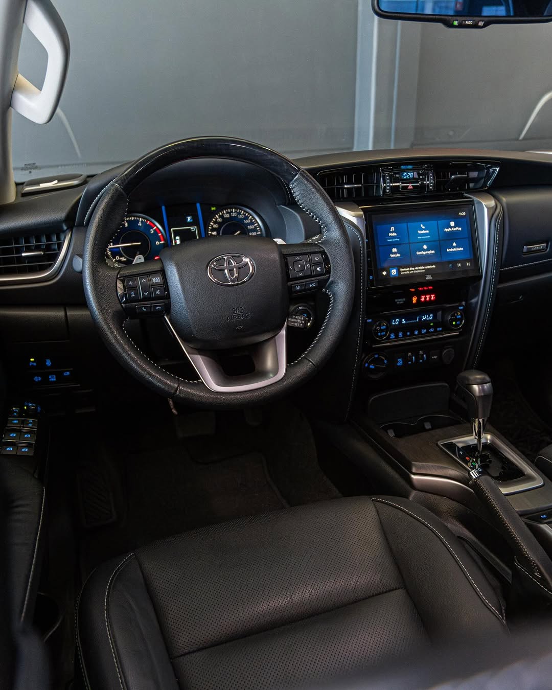 TOYOTA SW4 SRX PLATINUM - Imagem 3