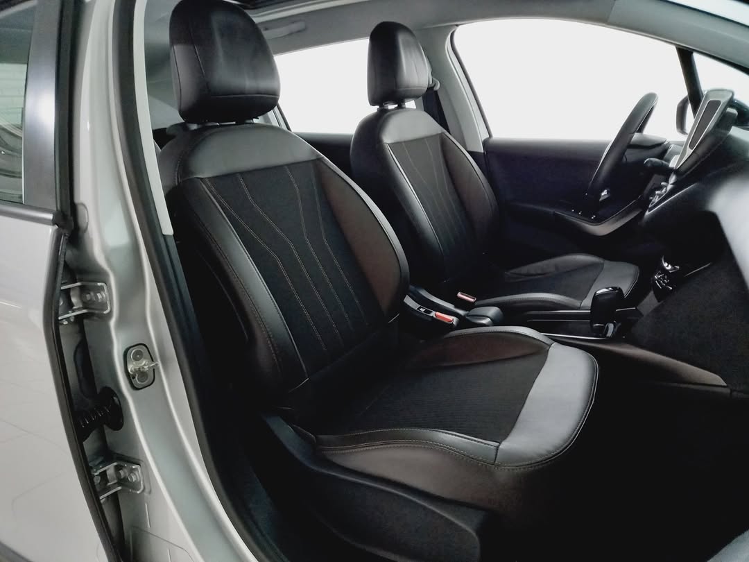 PEUGEOT 2008 GRIFFE THP - Imagem 8