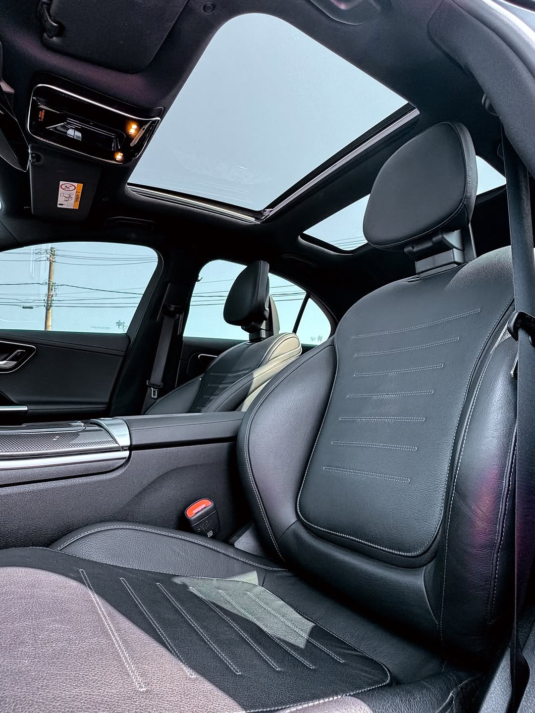 MERCEDES-BENZ C300 AMG LINE - Imagem 9