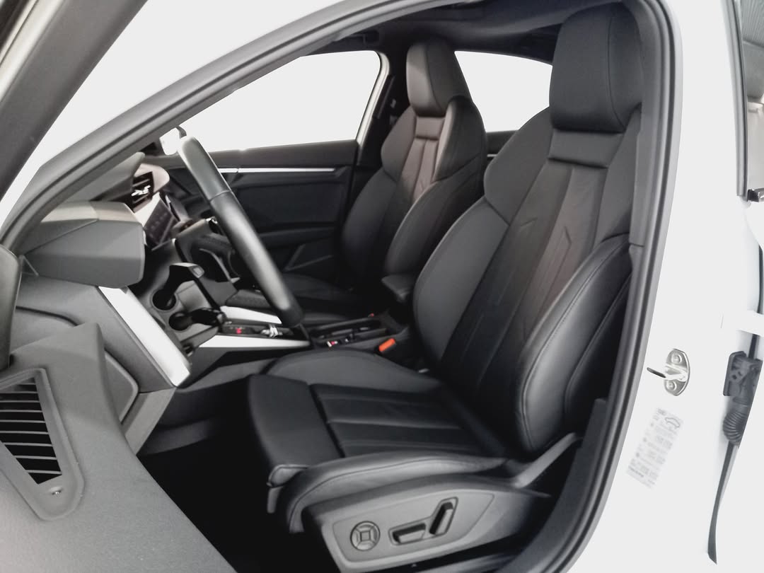 AUDI A3 PERFORMANCE BLACK - Imagem 6