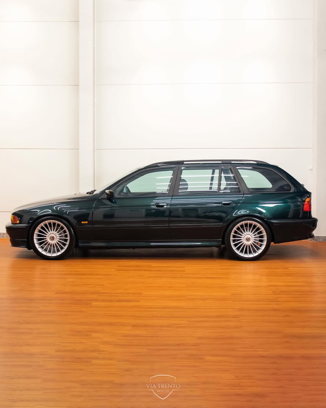 BMW 528I TOURING - Imagem 2