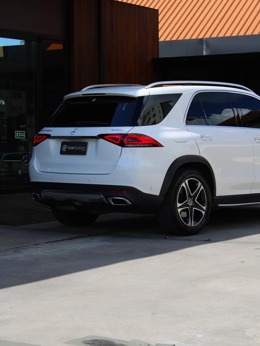 MERCEDES-BENZ GLE 400D - Imagem 9