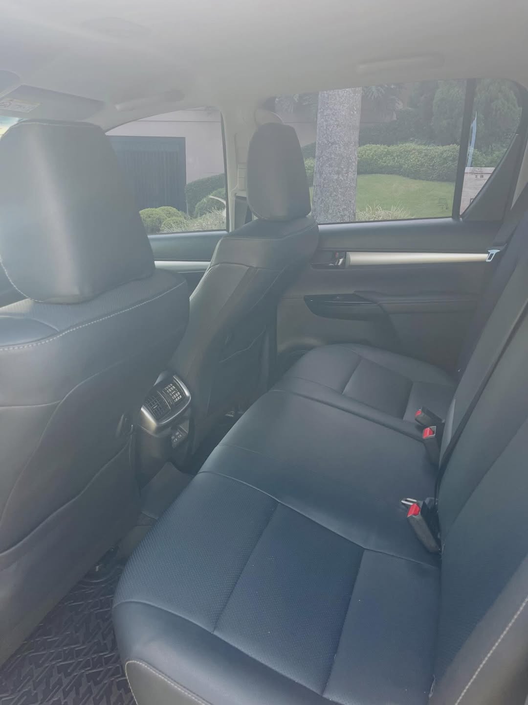 TOYOTA HILUX CD SRX 4x4 - Imagem 11