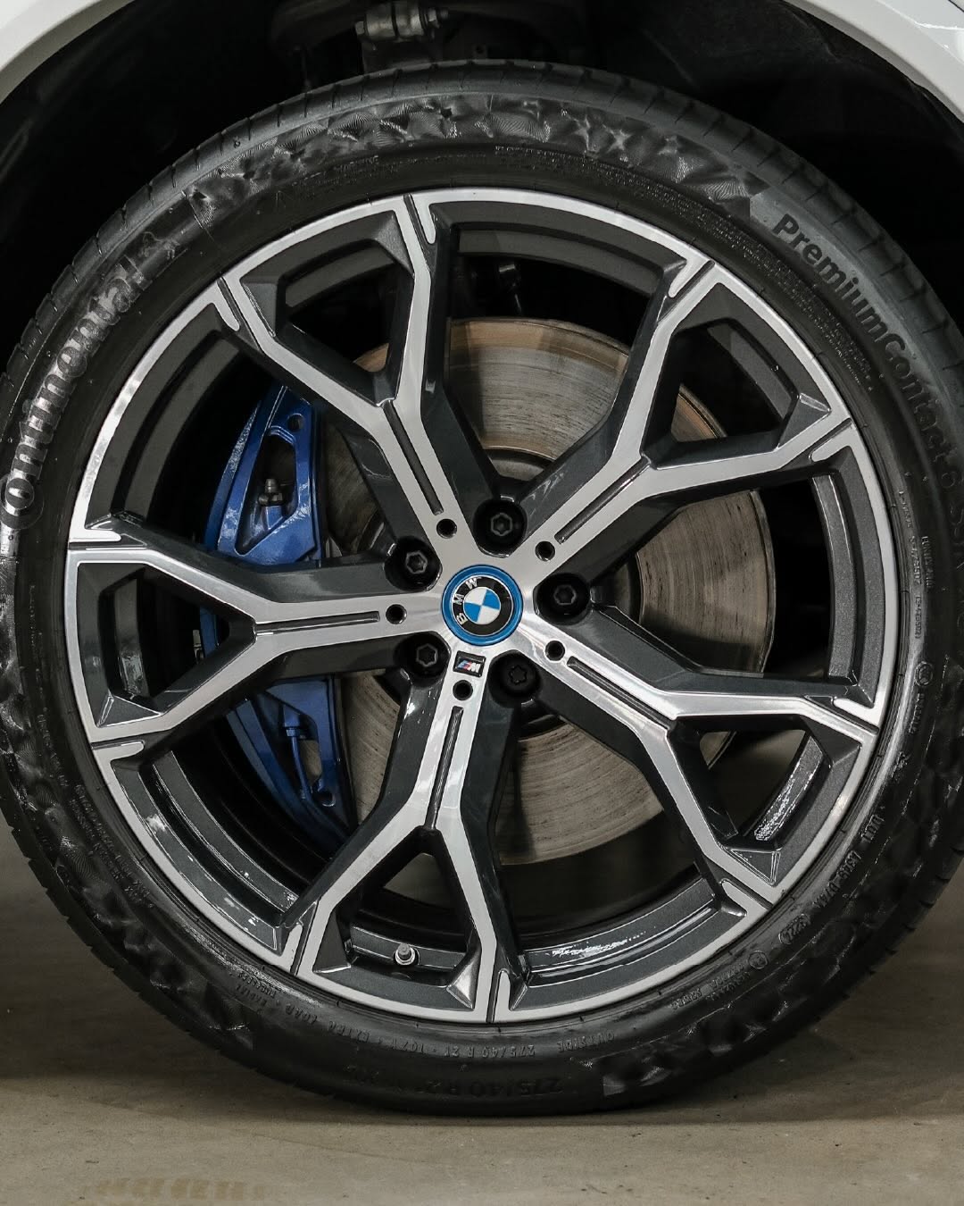 BMW X5 XDRIVE50E M SPORT - Imagem 6