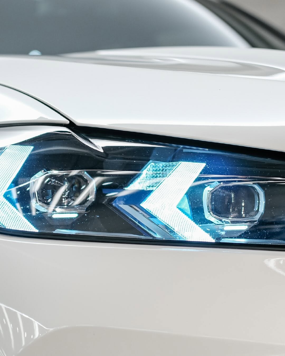 BMW X5 XDRIVE50E M SPORT - Imagem 7