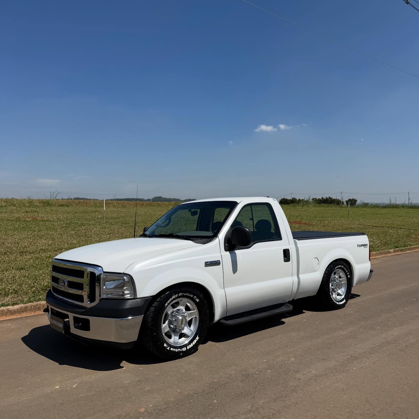 FORD F-250 XLL - Imagem 1