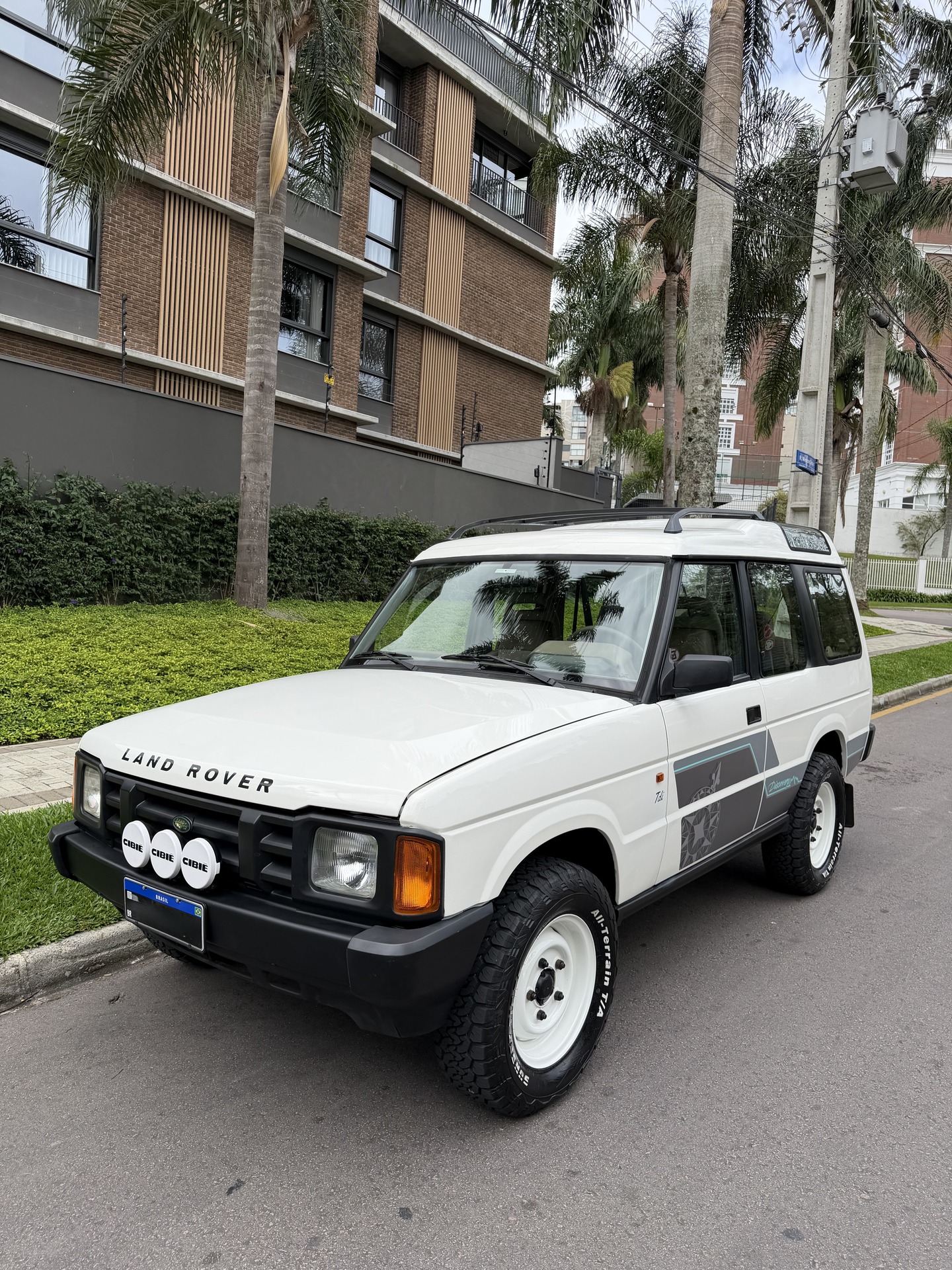 LAND ROVER DISCOVERY 1 - Imagem 1