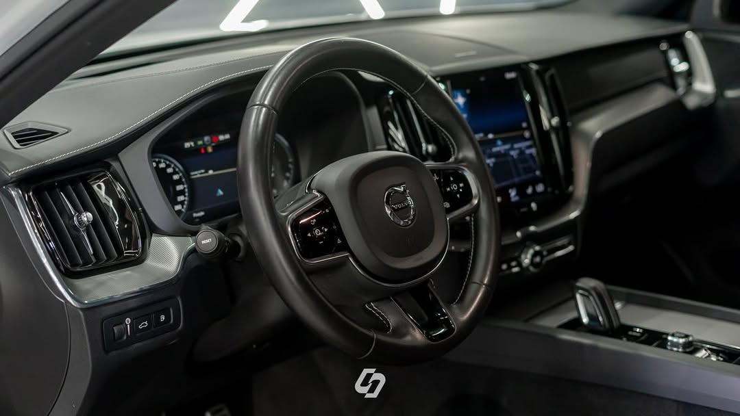 VOLVO XC60 T8 POLESTAR - Imagem 4
