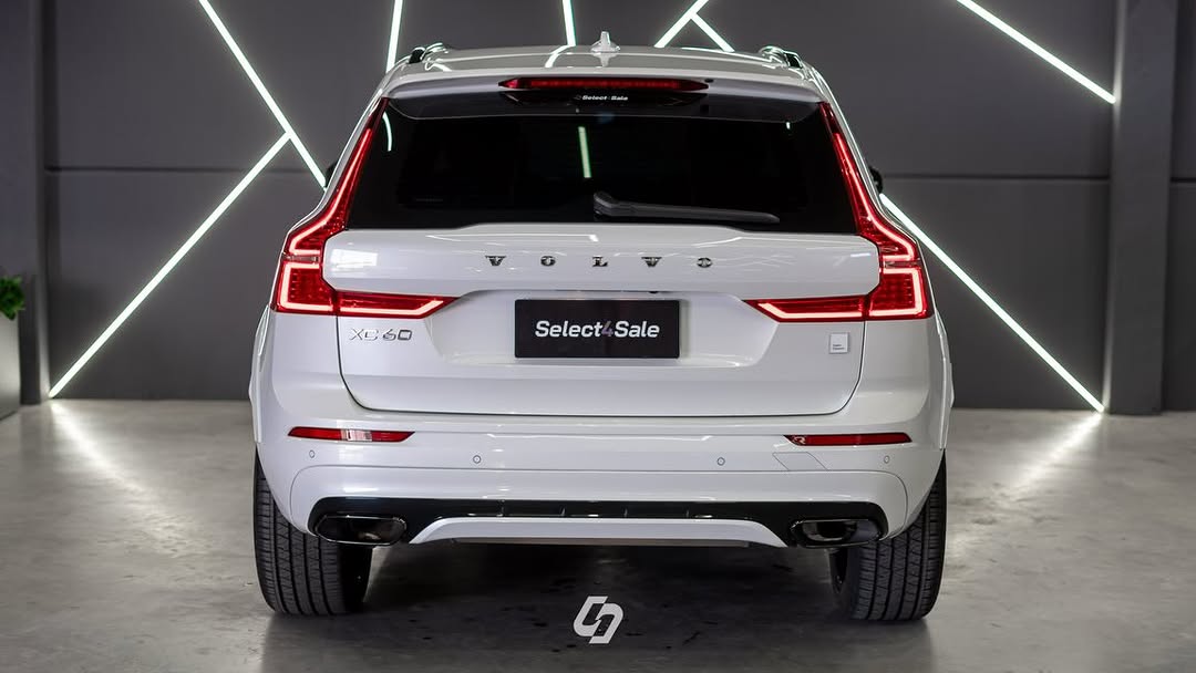 VOLVO XC60 T8 POLESTAR - Imagem 7