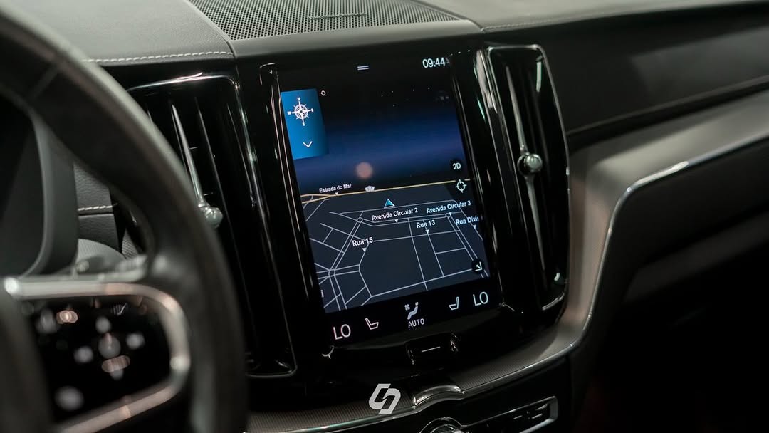 VOLVO XC60 T8 POLESTAR - Imagem 8