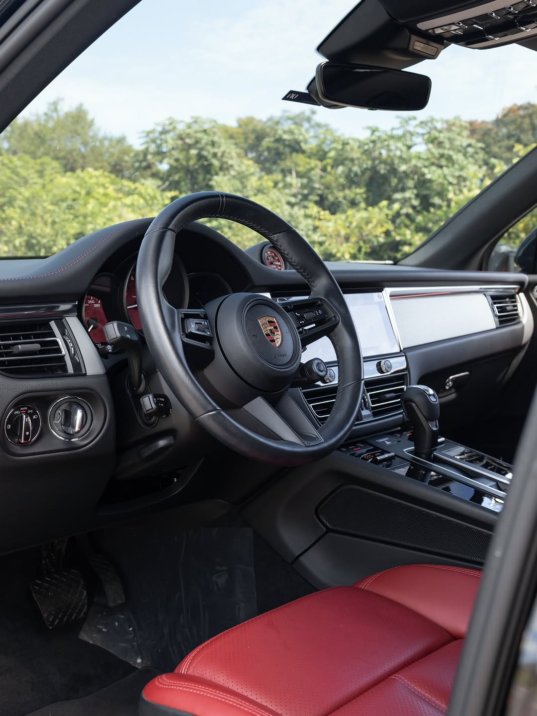 PORSCHE MACAN - Imagem 6