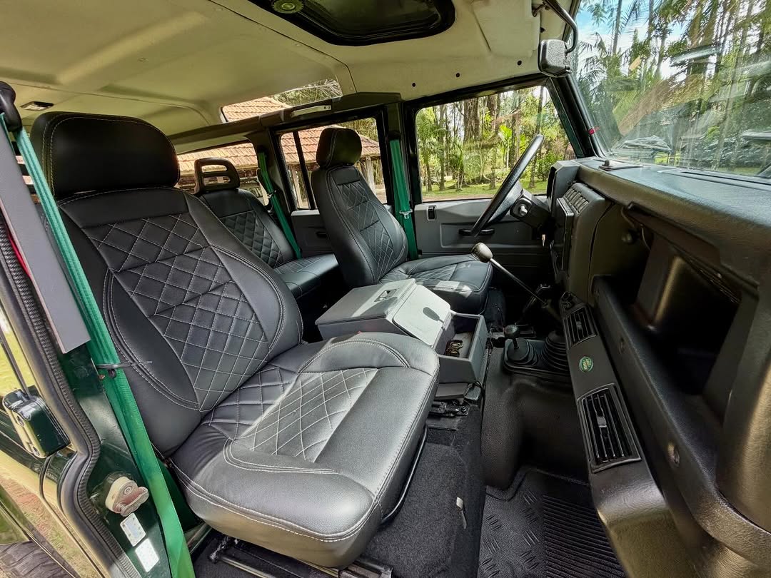 LAND ROVER DEFENDER - Imagem 3