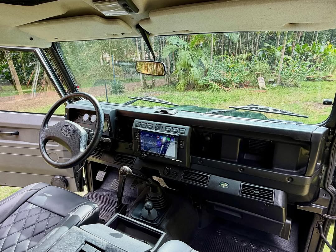 LAND ROVER DEFENDER - Imagem 8