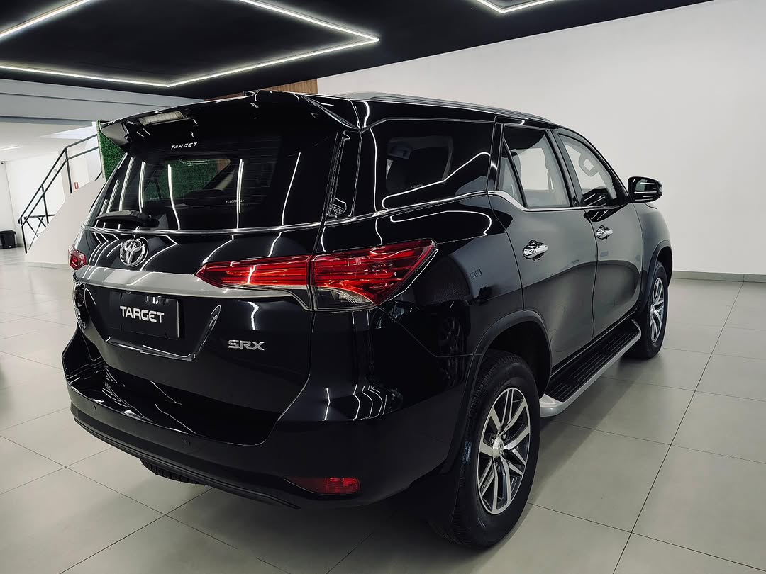 TOYOTA HILUX SW4 SRX - Imagem 2