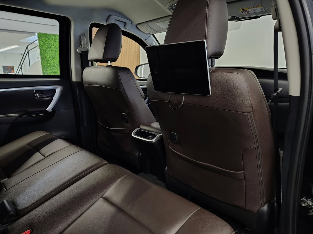 TOYOTA HILUX SW4 SRX - Imagem 6
