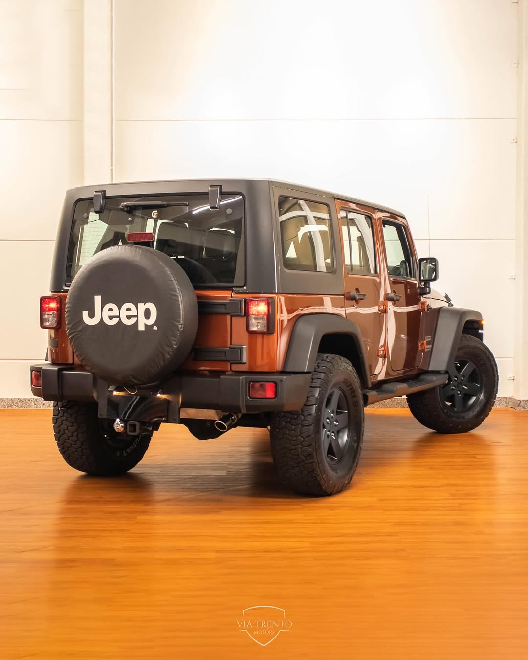 JEEP WRANGLER UNLIMITED SPORT - Imagem 4