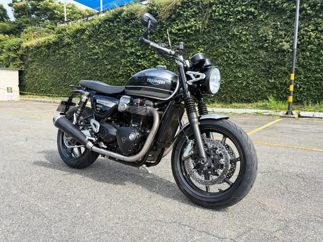 TRIUMPH SPEED TWIN - Imagem 1
