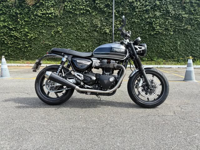TRIUMPH SPEED TWIN - Imagem 2