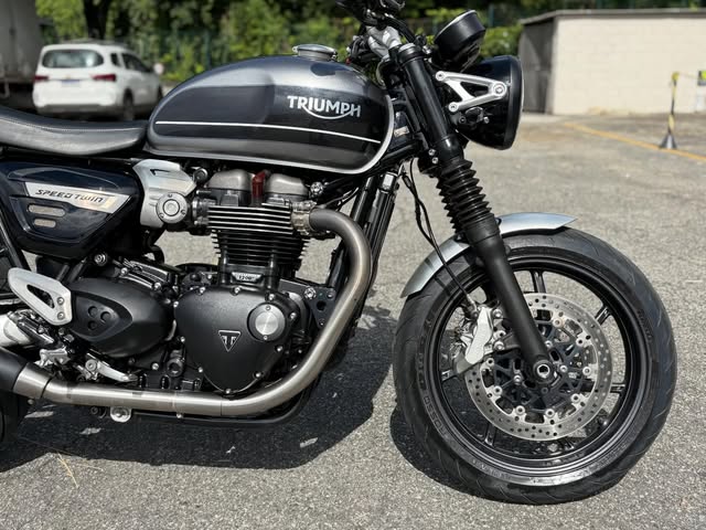 TRIUMPH SPEED TWIN - Imagem 13