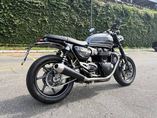 TRIUMPH SPEED TWIN - Imagem 3