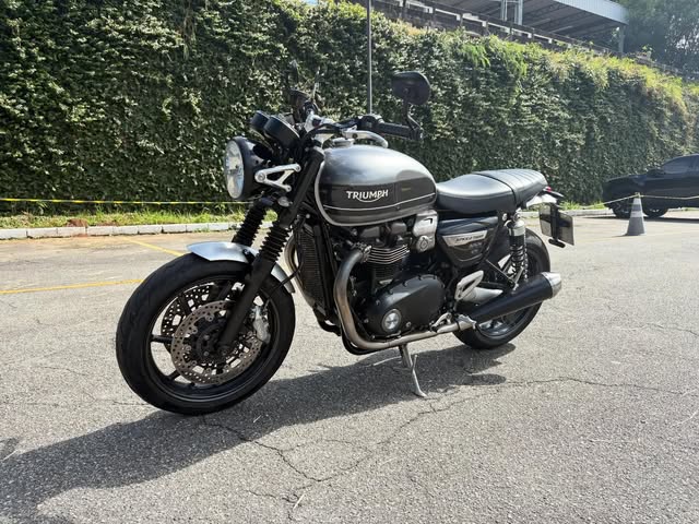 TRIUMPH SPEED TWIN - Imagem 4