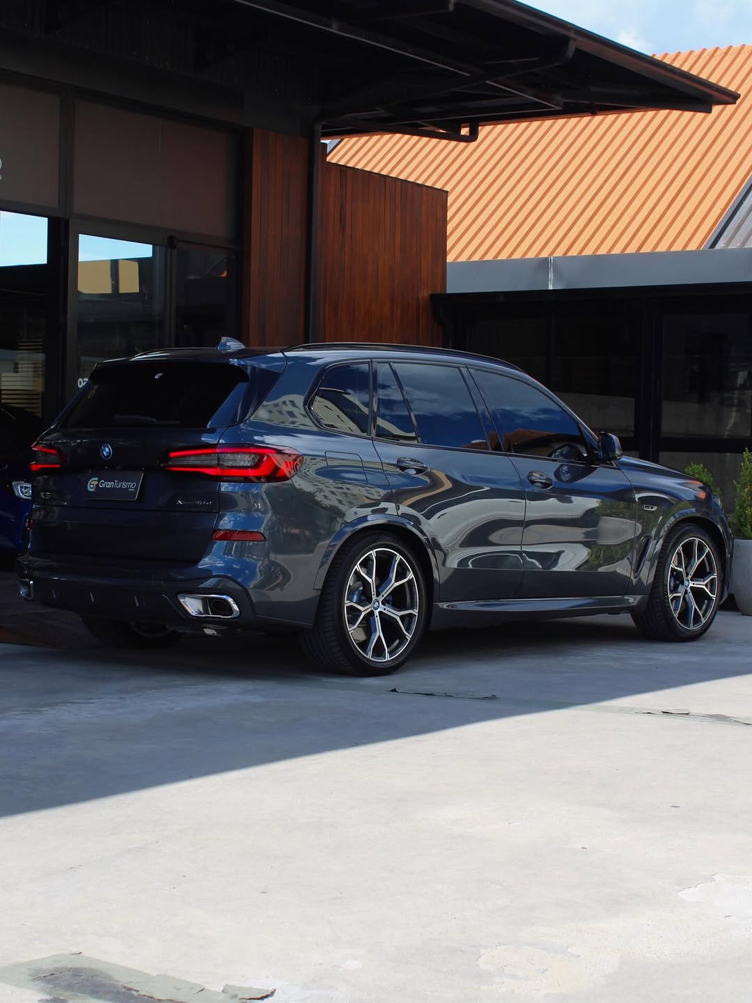 BMW X5 XDRIVE 45E MSPORT - Imagem 2