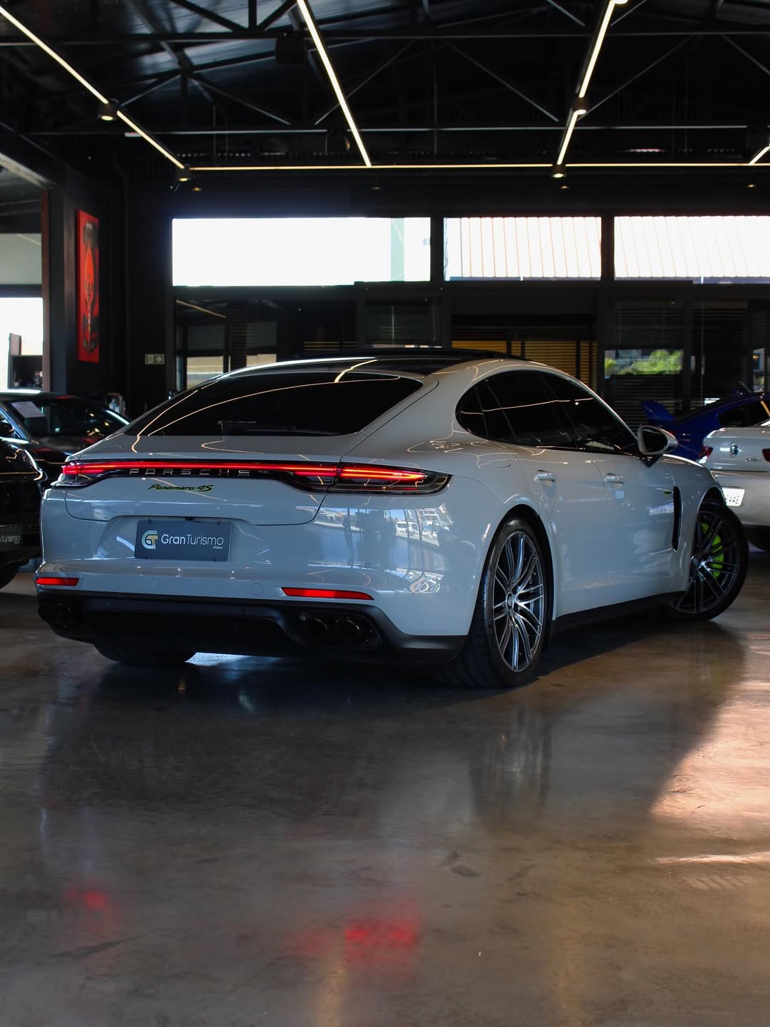 PORSCHE PANAMERA 4S - Imagem 2