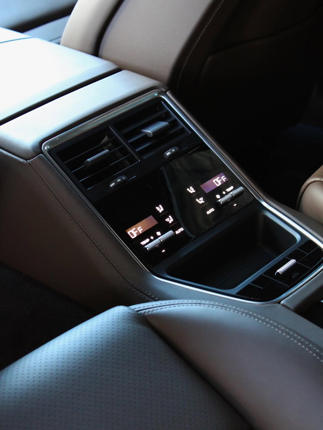 PORSCHE PANAMERA 4S - Imagem 10