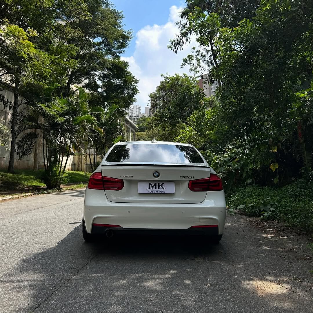 BMW 320I M SPORT - Imagem 5