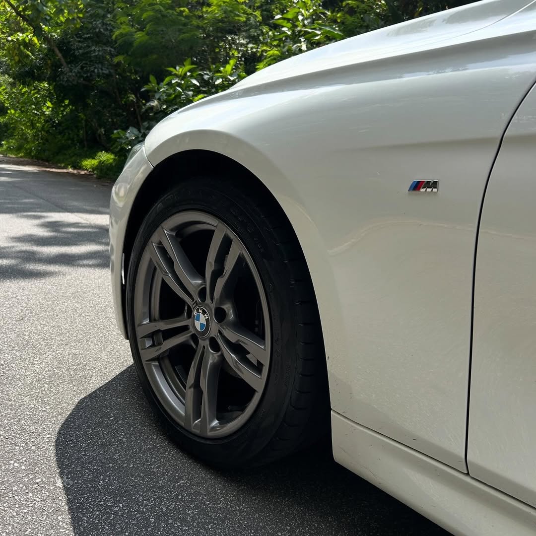 BMW 320I M SPORT - Imagem 7